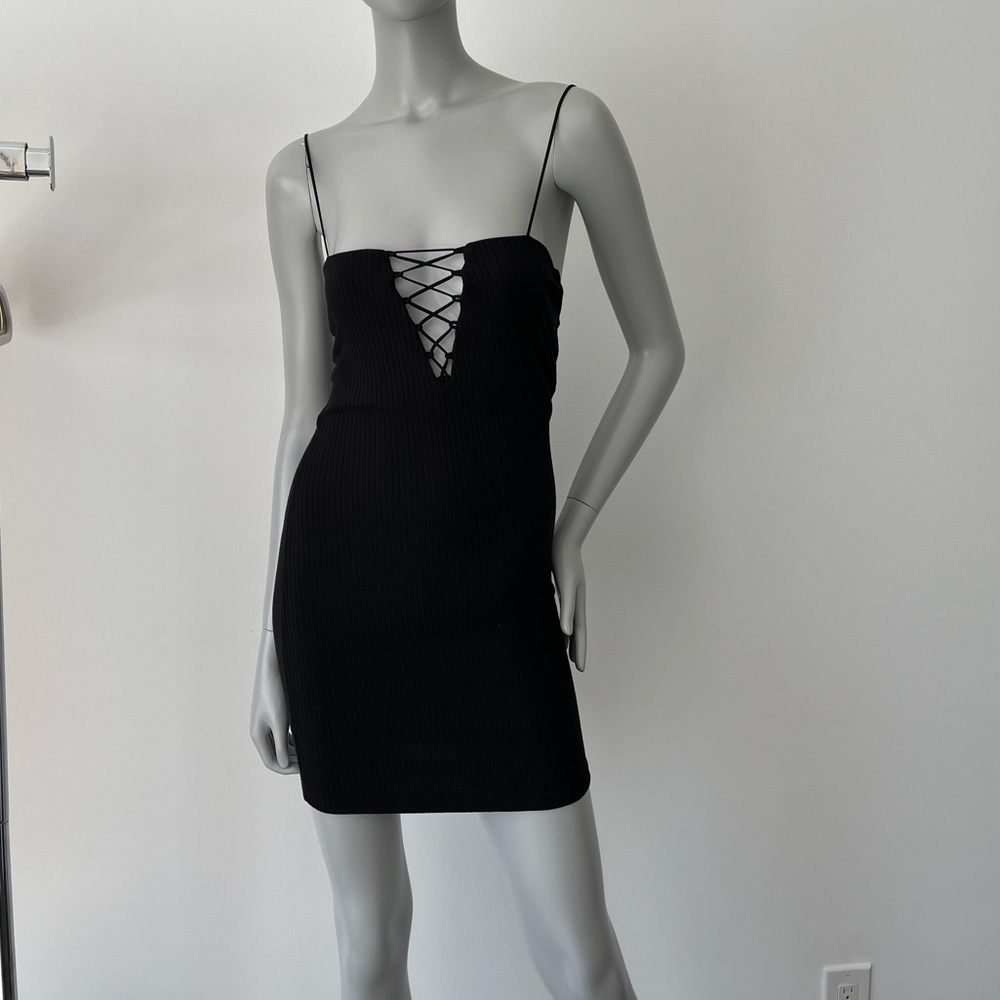 FOREVER 21| CRISSCROSS CAMI DRESS